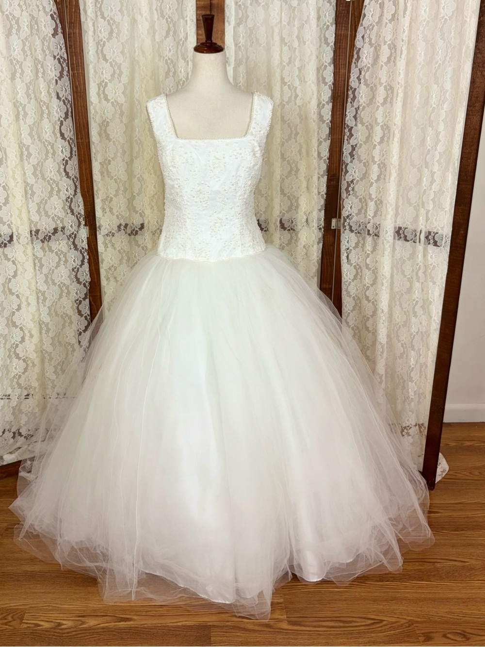 Beautiful Vintage 90s Mori Lee Tulle Ballgown Wedding Gown